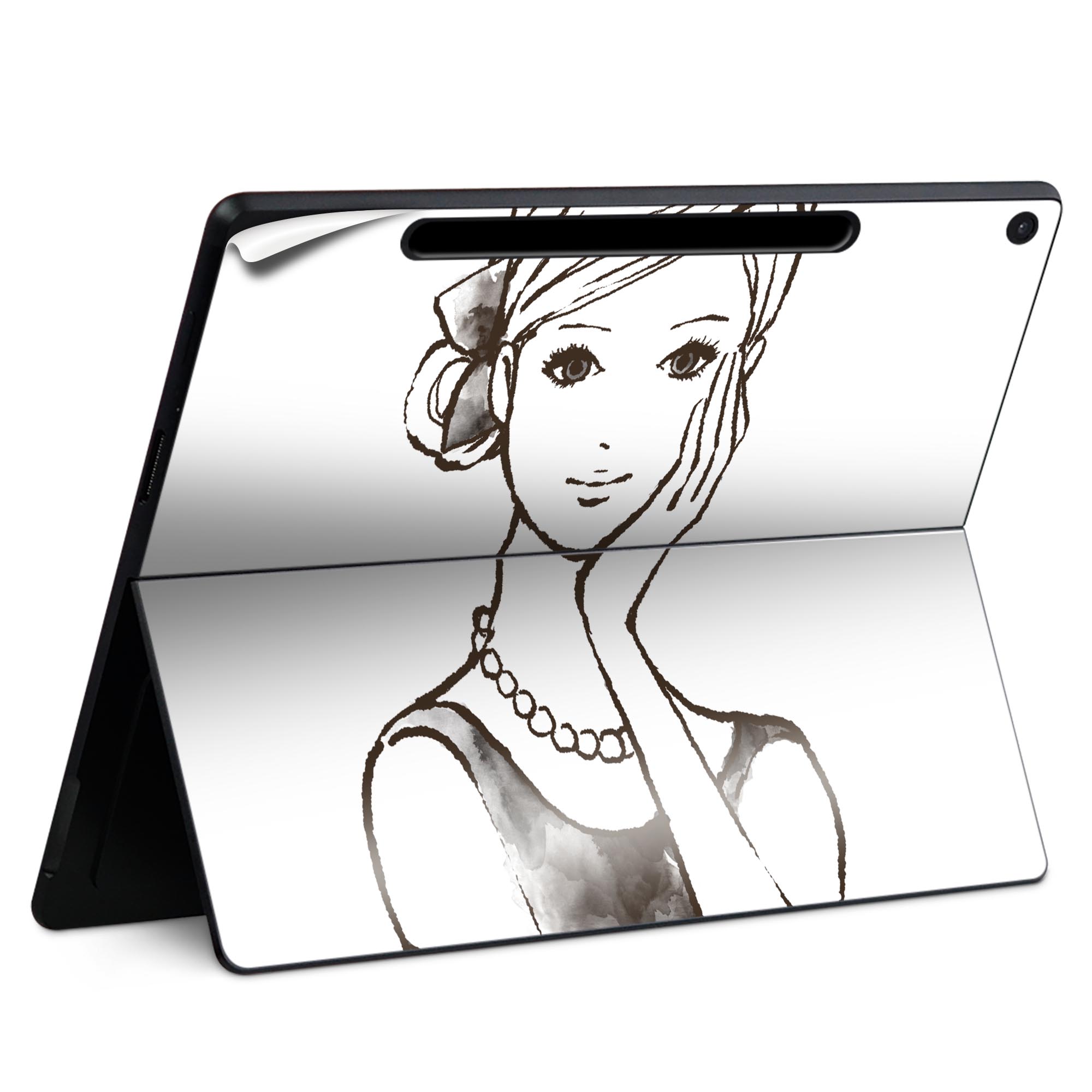 商品特徴・貼るだけでかんたん着せ替え、Surfac Pro 12インチ(2025) 共通対応デザインスキンシール・高精細プリントで写真と遜色のない仕上がり！半光沢シートでしっとりツヤのある表現力・ちょっとしたすり傷からSurface本体を保護・接着部はエアフリー素材で気泡の心配も軽減・再剥離素材なので貼り付け時の調整も安心注意事項画像はサンプルですので、ご覧の環境によっては多少色味に違いを感じる場合がございます。 イメージと違った、モニターと色味が異なるという理由での交換や返金はご対応出来かねます。スキンシールのみの販売で、本体は付属しません。また、シールは背面部用のみとなります。初回貼付時の位置調整や貼り直しは可能ですが、しっかりと押し付けて接着させた後の再剥離、再利用は保証しておりません。また接着部に油分や汚れが付着しますと角の部分は剥がれやすくなりますので、貼付時はあまり触れないようにご注意ください。無地のセミグロスシートにデザインをプリントした商品で、デコなどの加工はございません。 凹凸や光沢があるように見えたり布地や金属を素材にしたように見える商品もありますが、デザインの図版によるものです。印刷時に微妙な画像のズレが生じる場合がございます。ご注文後に1点1点制作する受注生産品の為、不良品以外のご返品や交換は固くお断りします。 発送について完全受注生産のハンドメイド商品となりますので、既製品と比べて発送までお時間を頂いています。 基本的に決済確認後、最大で10営業日での発送となります。繁忙期や休業日明けの場合はさらに時間がかかる場合があります。 その際には別途メールにてご連絡致します。メール便の場合、発送日から到着までに2?4日ほどかかる場合が多く、紛失などの保障もご対応できかねます。あらかじめご了承下さい。