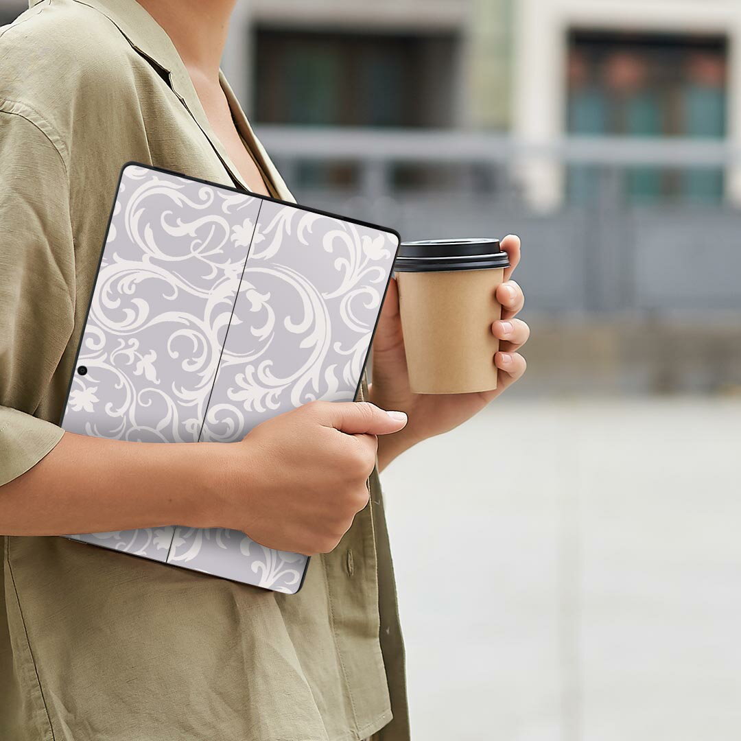 Surface Pro11(2024) / Pro10(for Business) / Pro9(2022) 共通対応 背面 保護 デザイン スキンシール Pro8/ProX 各種対応 004055 模様 エレガント グレー