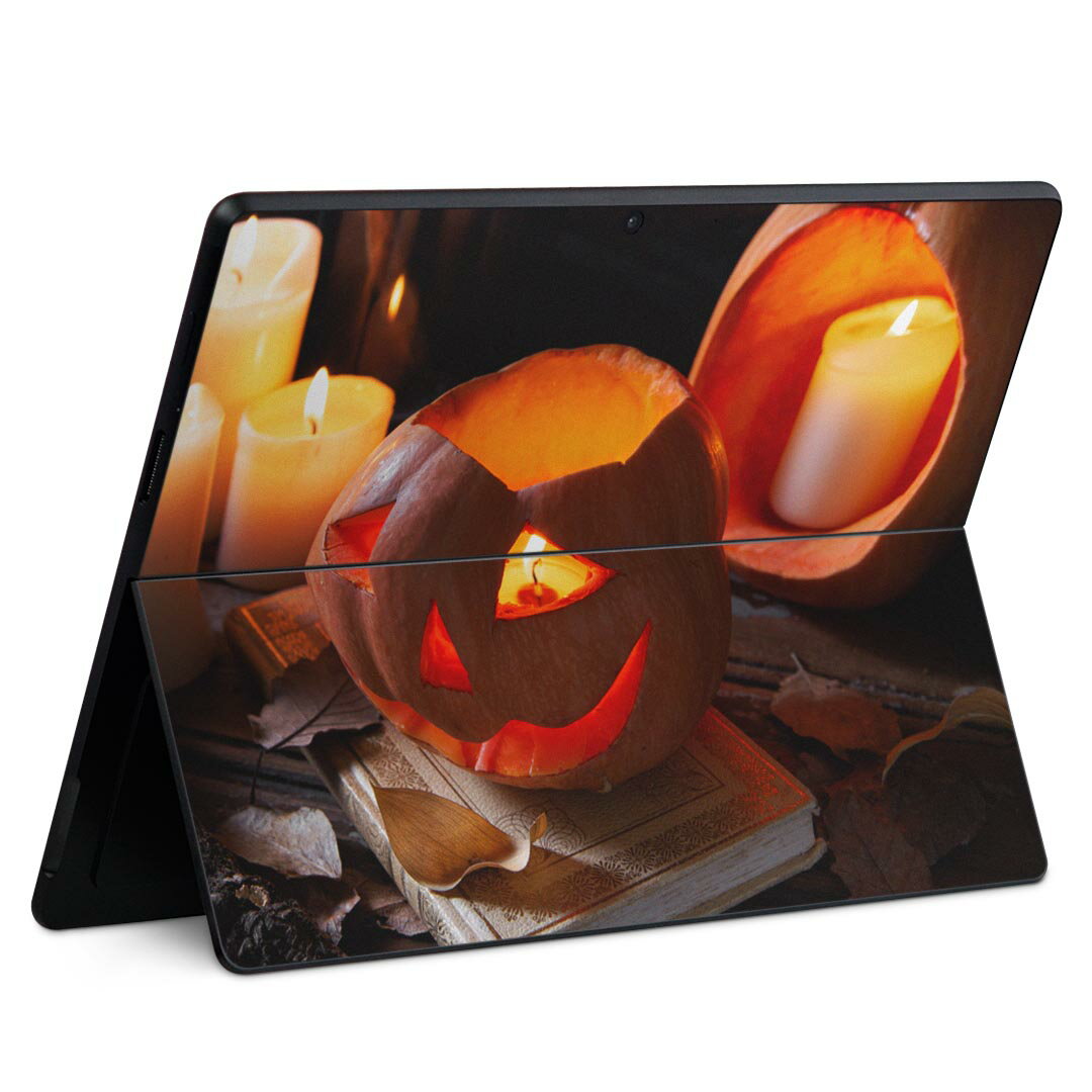 Surface Pro11(2024) / Pro10(for Business) / Pro9(2022) 共通対応 背面 保護 デザイン スキンシール Pro8/ProX 各種対応 033817 かぼちゃ Jack-o'-Lantern