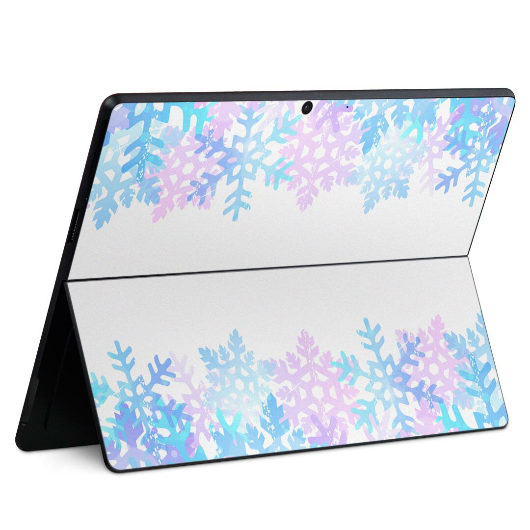 商品特徴・貼るだけでかんたん着せ替え、Surface Pro9 Pro 8 Surface Pro X 共通対応デザインスキンシール・高精細プリントで写真と遜色のない仕上がり！半光沢シートでしっとりツヤのある表現力・ちょっとしたすり傷からSurface本体を保護・接着部はエアフリー素材で気泡の心配も軽減・再剥離素材なので貼り付け時の調整も安心注意事項画像はサンプルですので、ご覧の環境によっては多少色味に違いを感じる場合がございます。 イメージと違った、モニターと色味が異なるという理由での交換や返金はご対応出来かねます。スキンシールのみの販売で、本体は付属しません。また、シールは背面部用のみとなります。初回貼付時の位置調整や貼り直しは可能ですが、しっかりと押し付けて接着させた後の再剥離、再利用は保証しておりません。また接着部に油分や汚れが付着しますと角の部分は剥がれやすくなりますので、貼付時はあまり触れないようにご注意ください。無地のセミグロスシートにデザインをプリントした商品で、デコなどの加工はございません。 凹凸や光沢があるように見えたり布地や金属を素材にしたように見える商品もありますが、デザインの図版によるものです。印刷時に微妙な画像のズレが生じる場合がございます。ご注文後に1点1点制作する受注生産品の為、不良品以外のご返品や交換は固くお断りします。 発送について完全受注生産のハンドメイド商品となりますので、既製品と比べて発送までお時間を頂いています。 基本的に決済確認後、最大で10営業日での発送となります。繁忙期や休業日明けの場合はさらに時間がかかる場合があります。 その際には別途メールにてご連絡致します。メール便の場合、発送日から到着までに2?4日ほどかかる場合が多く、紛失などの保障もご対応できかねます。あらかじめご了承下さい。