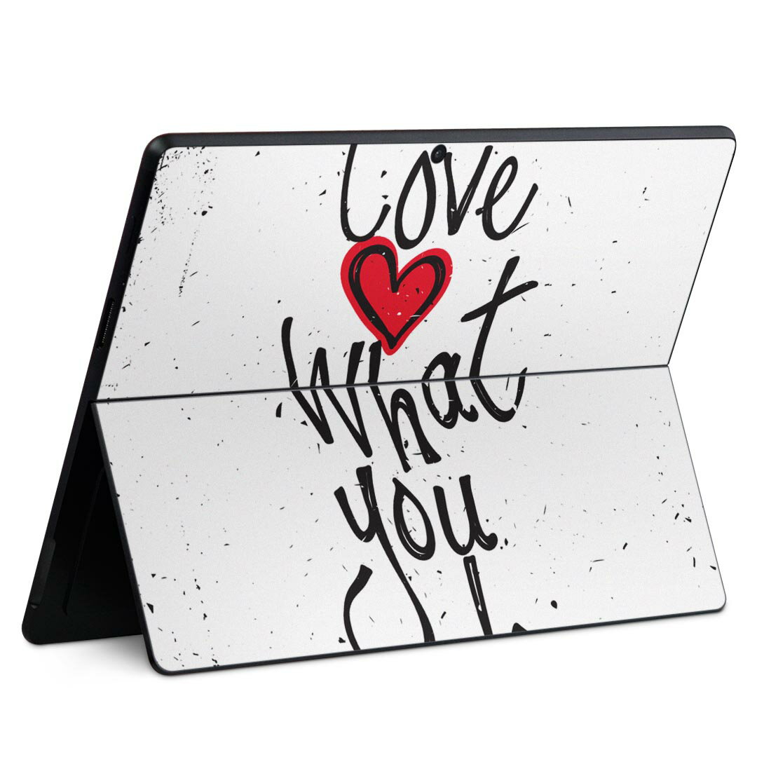 商品特徴・貼るだけでかんたん着せ替え、Surface Pro9 Pro 8 Surface Pro X 共通対応デザインスキンシール・高精細プリントで写真と遜色のない仕上がり！半光沢シートでしっとりツヤのある表現力・ちょっとしたすり傷からSurface本体を保護・接着部はエアフリー素材で気泡の心配も軽減・再剥離素材なので貼り付け時の調整も安心注意事項画像はサンプルですので、ご覧の環境によっては多少色味に違いを感じる場合がございます。 イメージと違った、モニターと色味が異なるという理由での交換や返金はご対応出来かねます。スキンシールのみの販売で、本体は付属しません。また、シールは背面部用のみとなります。初回貼付時の位置調整や貼り直しは可能ですが、しっかりと押し付けて接着させた後の再剥離、再利用は保証しておりません。また接着部に油分や汚れが付着しますと角の部分は剥がれやすくなりますので、貼付時はあまり触れないようにご注意ください。無地のセミグロスシートにデザインをプリントした商品で、デコなどの加工はございません。 凹凸や光沢があるように見えたり布地や金属を素材にしたように見える商品もありますが、デザインの図版によるものです。印刷時に微妙な画像のズレが生じる場合がございます。ご注文後に1点1点制作する受注生産品の為、不良品以外のご返品や交換は固くお断りします。 発送について完全受注生産のハンドメイド商品となりますので、既製品と比べて発送までお時間を頂いています。 基本的に決済確認後、最大で10営業日での発送となります。繁忙期や休業日明けの場合はさらに時間がかかる場合があります。 その際には別途メールにてご連絡致します。メール便の場合、発送日から到着までに2?4日ほどかかる場合が多く、紛失などの保障もご対応できかねます。あらかじめご了承下さい。