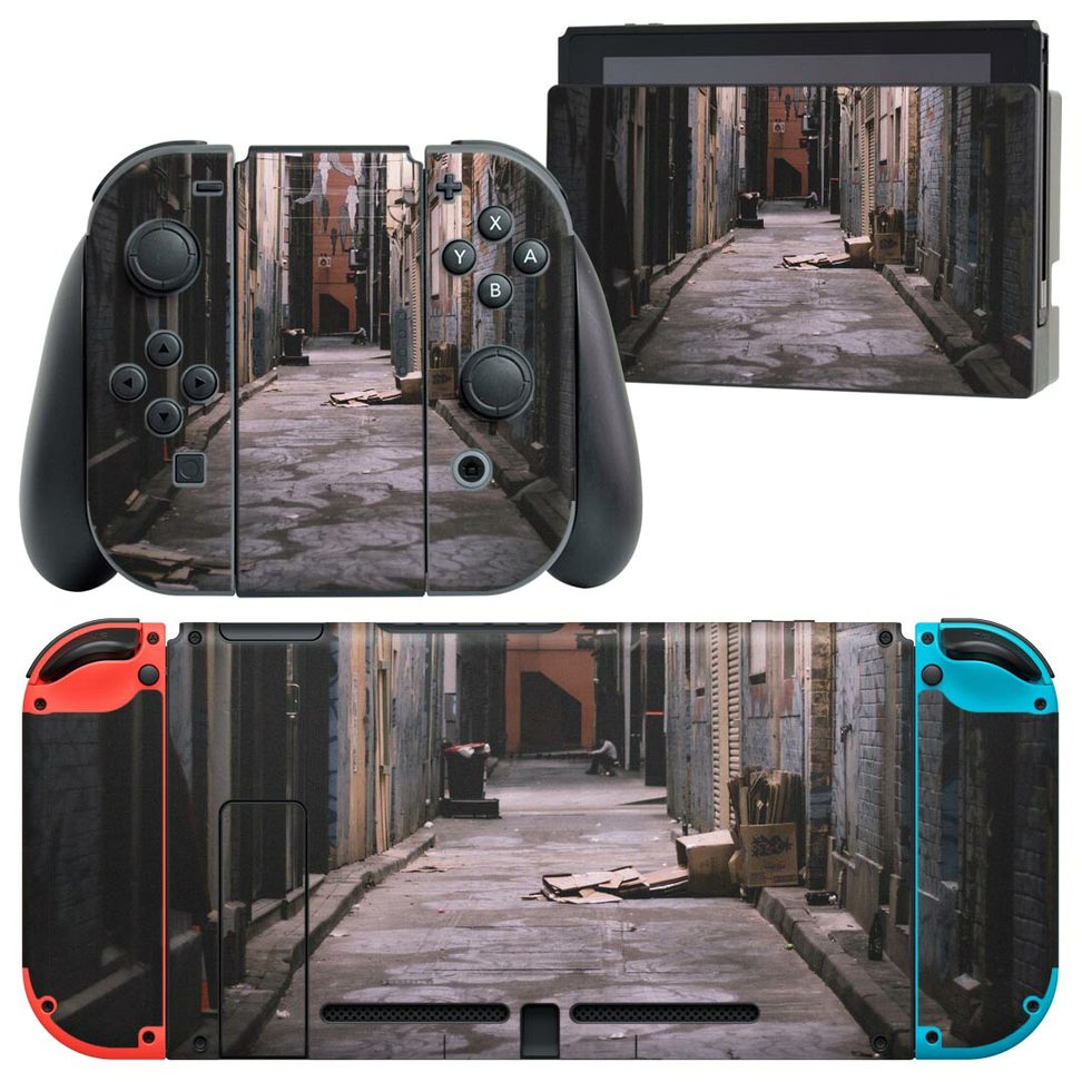 製品名 Nintendo Switch 本体裏面＆ドック正面＆ジョイコン専用 デザインスキンシール セット内容 Nintendo Switch 本体＆ドック＆ジョイコン用スキンシール（各1枚） ニンテンドースイッチ専用です。携帯機のSwitch LiteやProコンには対応していません。 商品特徴 再剥離性シートを素材に採用し、細かな位置調整がしやすく貼り直しが容易です。専用の業務プリンターを使い、商品画像と遜色のない美しい印刷仕上がり。 注意事項 画像はサンプルですので、ご覧の環境によっては多少色味に違いを感じる場合がございます。 イメージと違った、モニターと色味が異なるという理由での交換や返金はご対応出来かねます。スキンシールのみの販売で、ニンテンドースイッチ本体などは付属しません。シワができた場合、ドライヤーなどで軽く温め、外側に向けてシワを伸ばすように貼ってください。初回貼付時の位置調整や貼り直しは可能ですが、しっかりと押し付けて接着させた後の再剥離、再利用は保証しておりません。また接着部に油分や汚れが付着しますと角の部分は剥がれやすくなりますので、貼付時はあまり触れないようにご注意ください。無地のセミグロスシートにデザインをプリントした商品で、デコなどの加工はございません。 凹凸や光沢があるように見えたり布地や金属を素材にしたように見える商品もありますが、デザインの図版によるものです。印刷時に微妙な画像のズレが生じる場合がございます。ご注文後に1点1点制作する受注生産品の為、不良品以外のご返品や交換は固くお断りします。当店における繰り返しの実機テストでは問題ありませんでしたが、経過年数や使用環境により、シールを剥がす際に本体の塗装が一部剥がれる可能性があります。恐れ入りますが、万が一そのような状況になった場合でも当店ではゲーム機本体の保証は出来かねますので、予めご理解の上お求めください。 商品発送 完全受注生産のハンドメイド商品となりますので、既製品と比べて発送までお時間を頂いています。 基本的に決済確認後2?3営業日、最大で10営業日での発送となります。繁忙期や休業日明けの場合はさらに時間がかかる場合があります。 その際には別途メールにてご連絡致します。メール便の場合、発送日から到着までに2?4日ほどかかる場合が多く、紛失などの保障もご対応できかねます。あらかじめご了承下さい。