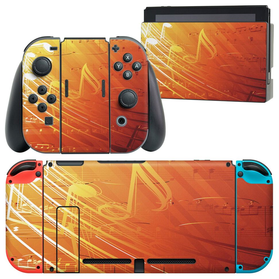 製品名 Nintendo Switch 本体裏面＆ドック正面＆ジョイコン専用 デザインスキンシール セット内容 Nintendo Switch 本体＆ドック＆ジョイコン用スキンシール（各1枚） ニンテンドースイッチ専用です。携帯機のSwitch LiteやProコンには対応していません。 商品特徴 再剥離性シートを素材に採用し、細かな位置調整がしやすく貼り直しが容易です。専用の業務プリンターを使い、商品画像と遜色のない美しい印刷仕上がり。 注意事項 画像はサンプルですので、ご覧の環境によっては多少色味に違いを感じる場合がございます。 イメージと違った、モニターと色味が異なるという理由での交換や返金はご対応出来かねます。スキンシールのみの販売で、ニンテンドースイッチ本体などは付属しません。シワができた場合、ドライヤーなどで軽く温め、外側に向けてシワを伸ばすように貼ってください。初回貼付時の位置調整や貼り直しは可能ですが、しっかりと押し付けて接着させた後の再剥離、再利用は保証しておりません。また接着部に油分や汚れが付着しますと角の部分は剥がれやすくなりますので、貼付時はあまり触れないようにご注意ください。無地のセミグロスシートにデザインをプリントした商品で、デコなどの加工はございません。 凹凸や光沢があるように見えたり布地や金属を素材にしたように見える商品もありますが、デザインの図版によるものです。印刷時に微妙な画像のズレが生じる場合がございます。ご注文後に1点1点制作する受注生産品の為、不良品以外のご返品や交換は固くお断りします。当店における繰り返しの実機テストでは問題ありませんでしたが、経過年数や使用環境により、シールを剥がす際に本体の塗装が一部剥がれる可能性があります。恐れ入りますが、万が一そのような状況になった場合でも当店ではゲーム機本体の保証は出来かねますので、予めご理解の上お求めください。 商品発送 完全受注生産のハンドメイド商品となりますので、既製品と比べて発送までお時間を頂いています。 基本的に決済確認後2?3営業日、最大で10営業日での発送となります。繁忙期や休業日明けの場合はさらに時間がかかる場合があります。 その際には別途メールにてご連絡致します。メール便の場合、発送日から到着までに2?4日ほどかかる場合が多く、紛失などの保障もご対応できかねます。あらかじめご了承下さい。