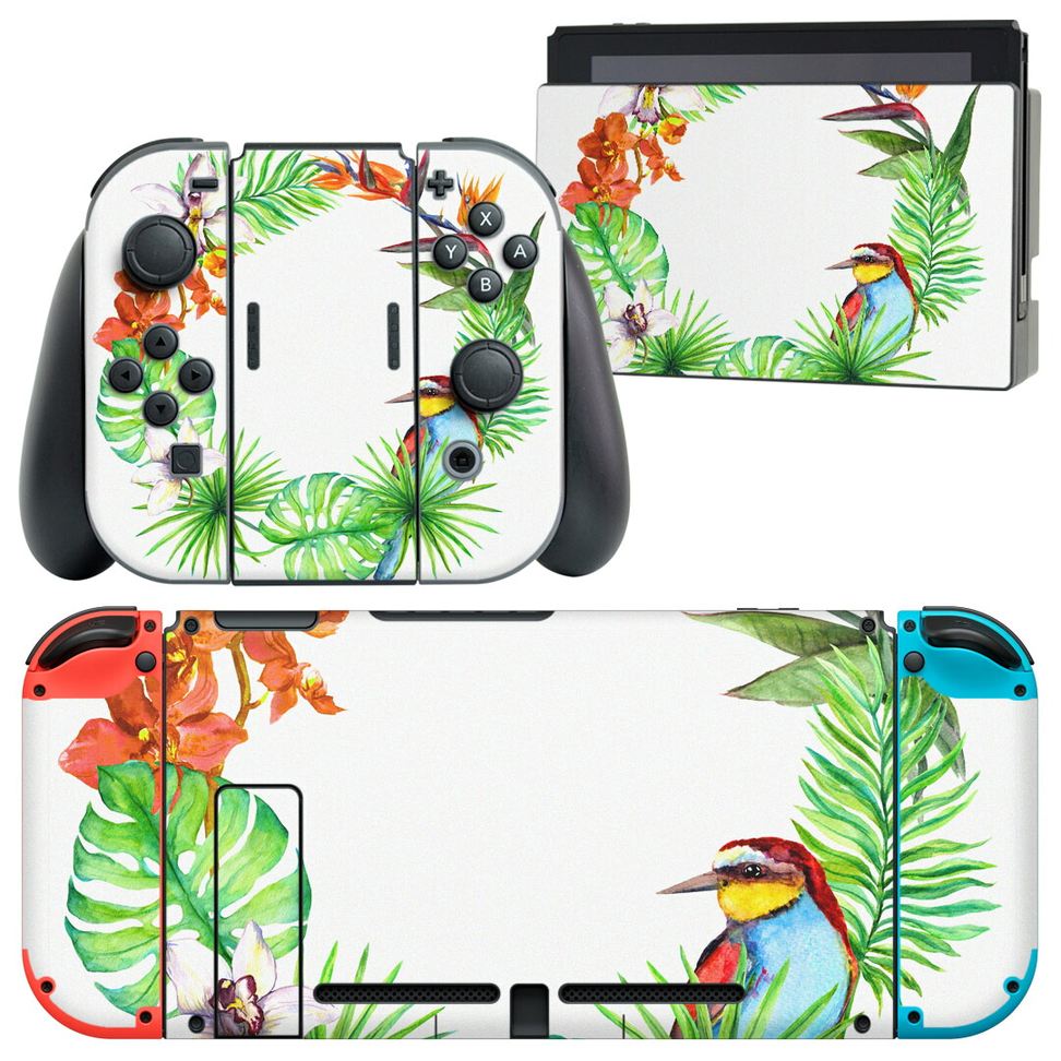 製品名 Nintendo Switch 本体裏面＆ドック正面＆ジョイコン専用 デザインスキンシール セット内容 Nintendo Switch 本体＆ドック＆ジョイコン用スキンシール（各1枚） ニンテンドースイッチ専用です。携帯機のSwitch LiteやProコンには対応していません。 商品特徴 再剥離性シートを素材に採用し、細かな位置調整がしやすく貼り直しが容易です。専用の業務プリンターを使い、商品画像と遜色のない美しい印刷仕上がり。 注意事項 画像はサンプルですので、ご覧の環境によっては多少色味に違いを感じる場合がございます。 イメージと違った、モニターと色味が異なるという理由での交換や返金はご対応出来かねます。スキンシールのみの販売で、ニンテンドースイッチ本体などは付属しません。シワができた場合、ドライヤーなどで軽く温め、外側に向けてシワを伸ばすように貼ってください。初回貼付時の位置調整や貼り直しは可能ですが、しっかりと押し付けて接着させた後の再剥離、再利用は保証しておりません。また接着部に油分や汚れが付着しますと角の部分は剥がれやすくなりますので、貼付時はあまり触れないようにご注意ください。無地のセミグロスシートにデザインをプリントした商品で、デコなどの加工はございません。 凹凸や光沢があるように見えたり布地や金属を素材にしたように見える商品もありますが、デザインの図版によるものです。印刷時に微妙な画像のズレが生じる場合がございます。ご注文後に1点1点制作する受注生産品の為、不良品以外のご返品や交換は固くお断りします。当店における繰り返しの実機テストでは問題ありませんでしたが、経過年数や使用環境により、シールを剥がす際に本体の塗装が一部剥がれる可能性があります。恐れ入りますが、万が一そのような状況になった場合でも当店ではゲーム機本体の保証は出来かねますので、予めご理解の上お求めください。 商品発送 完全受注生産のハンドメイド商品となりますので、既製品と比べて発送までお時間を頂いています。 基本的に決済確認後2?3営業日、最大で10営業日での発送となります。繁忙期や休業日明けの場合はさらに時間がかかる場合があります。 その際には別途メールにてご連絡致します。メール便の場合、発送日から到着までに2?4日ほどかかる場合が多く、紛失などの保障もご対応できかねます。あらかじめご了承下さい。