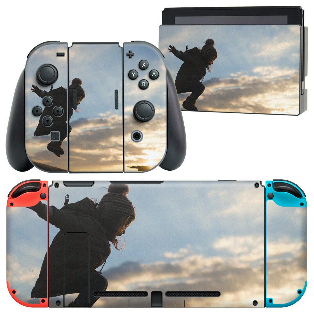 製品名 Nintendo Switch 本体裏面＆ドック正面＆ジョイコン専用 デザインスキンシール セット内容 Nintendo Switch 本体＆ドック＆ジョイコン用スキンシール（各1枚） ニンテンドースイッチ専用です。携帯機のSwitch LiteやProコンには対応していません。 商品特徴 再剥離性シートを素材に採用し、細かな位置調整がしやすく貼り直しが容易です。専用の業務プリンターを使い、商品画像と遜色のない美しい印刷仕上がり。 注意事項 画像はサンプルですので、ご覧の環境によっては多少色味に違いを感じる場合がございます。 イメージと違った、モニターと色味が異なるという理由での交換や返金はご対応出来かねます。スキンシールのみの販売で、ニンテンドースイッチ本体などは付属しません。シワができた場合、ドライヤーなどで軽く温め、外側に向けてシワを伸ばすように貼ってください。初回貼付時の位置調整や貼り直しは可能ですが、しっかりと押し付けて接着させた後の再剥離、再利用は保証しておりません。また接着部に油分や汚れが付着しますと角の部分は剥がれやすくなりますので、貼付時はあまり触れないようにご注意ください。無地のセミグロスシートにデザインをプリントした商品で、デコなどの加工はございません。 凹凸や光沢があるように見えたり布地や金属を素材にしたように見える商品もありますが、デザインの図版によるものです。印刷時に微妙な画像のズレが生じる場合がございます。ご注文後に1点1点制作する受注生産品の為、不良品以外のご返品や交換は固くお断りします。当店における繰り返しの実機テストでは問題ありませんでしたが、経過年数や使用環境により、シールを剥がす際に本体の塗装が一部剥がれる可能性があります。恐れ入りますが、万が一そのような状況になった場合でも当店ではゲーム機本体の保証は出来かねますので、予めご理解の上お求めください。 商品発送 完全受注生産のハンドメイド商品となりますので、既製品と比べて発送までお時間を頂いています。 基本的に決済確認後2?3営業日、最大で10営業日での発送となります。繁忙期や休業日明けの場合はさらに時間がかかる場合があります。 その際には別途メールにてご連絡致します。メール便の場合、発送日から到着までに2?4日ほどかかる場合が多く、紛失などの保障もご対応できかねます。あらかじめご了承下さい。