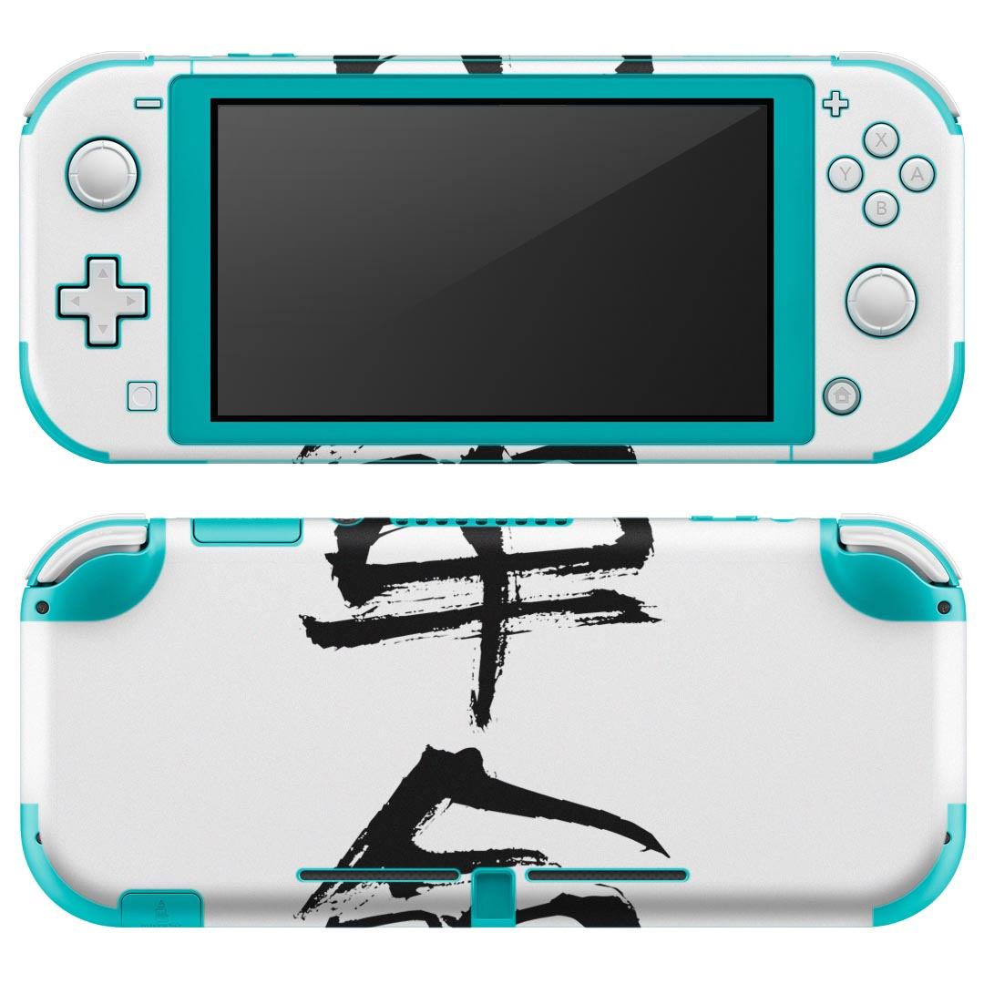 製品名 Nintendo Switch Lite専用 デザインスキンシール セット内容 Nintendo Switch Lite本体用スキンシール（裏表）各1枚 ※液晶側シールは2パーツに分かれていますニンテンドースイッチライト専用です。据え置き機のSwitch本体やJoyコンには対応していません。 商品特徴 3M社製の再剥離性シートを素材に採用し、細かな位置調整がしやすく貼り直しが容易です。また、エアフリーでもありますので気泡が簡単に逃げるので、キレイに貼ることができます。専用の業務プリンターを使い、商品画像と遜色のない美しい印刷仕上がり。 注意事項 画像はサンプルですので、ご覧の環境によっては多少色味に違いを感じる場合がございます。 イメージと違った、モニターと色味が異なるという理由での交換や返金はご対応出来かねます。スキンシールのみの販売で、ニンテンドースイッチ本体などは付属しません。シワができた場合、ドライヤーなどで軽く温め、外側に向けてシワを伸ばすように貼ってください。初回貼付時の位置調整や貼り直しは可能ですが、しっかりと押し付けて接着させた後の再剥離、再利用は保証しておりません。また接着部に油分や汚れが付着しますと角の部分は剥がれやすくなりますので、貼付時はあまり触れないようにご注意ください。無地のセミグロスシートにデザインをプリントした商品で、デコなどの加工はございません。 凹凸や光沢があるように見えたり布地や金属を素材にしたように見える商品もありますが、デザインの図版によるものです。印刷時に微妙な画像のズレが生じる場合がございます。ご注文後に1点1点制作する受注生産品の為、不良品以外のご返品や交換は固くお断りします。 商品発送 完全受注生産のハンドメイド商品となりますので、既製品と比べて発送までお時間を頂いています。 基本的に決済確認後2?3営業日、最大で10営業日での発送となります。繁忙期や休業日明けの場合はさらに時間がかかる場合があります。 その際には別途メールにてご連絡致します。メール便の場合、発送日から到着までに2?4日ほどかかる場合が多く、紛失などの保障もご対応できかねます。あらかじめご了承下さい。
