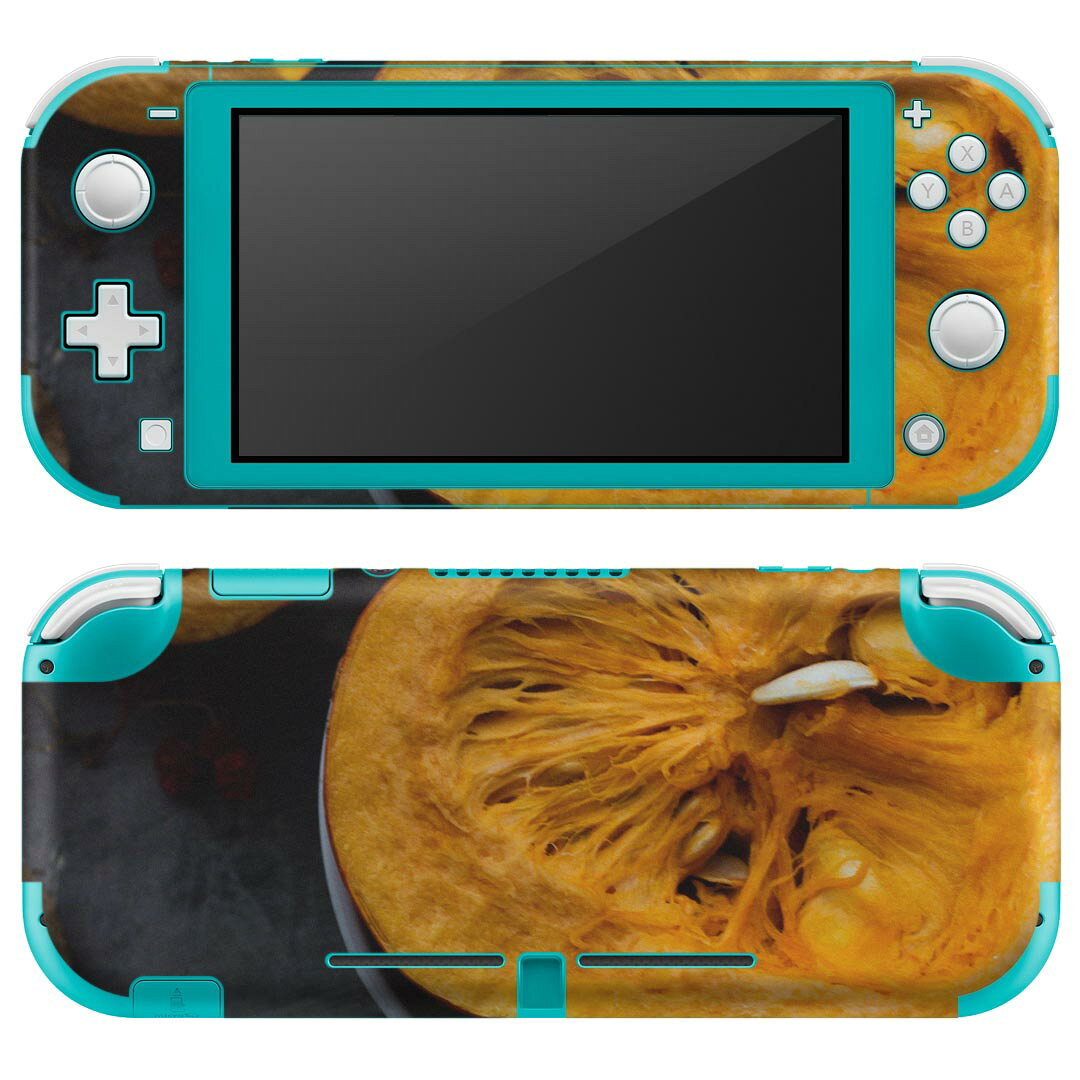 製品名 Nintendo Switch Lite専用 デザインスキンシール セット内容 Nintendo Switch Lite本体用スキンシール（裏表）各1枚 ※液晶側シールは2パーツに分かれていますニンテンドースイッチライト専用です。据え置き機のSwitch本体やJoyコンには対応していません。 商品特徴 3M社製の再剥離性シートを素材に採用し、細かな位置調整がしやすく貼り直しが容易です。また、エアフリーでもありますので気泡が簡単に逃げるので、キレイに貼ることができます。専用の業務プリンターを使い、商品画像と遜色のない美しい印刷仕上がり。 注意事項 画像はサンプルですので、ご覧の環境によっては多少色味に違いを感じる場合がございます。 イメージと違った、モニターと色味が異なるという理由での交換や返金はご対応出来かねます。スキンシールのみの販売で、ニンテンドースイッチ本体などは付属しません。シワができた場合、ドライヤーなどで軽く温め、外側に向けてシワを伸ばすように貼ってください。初回貼付時の位置調整や貼り直しは可能ですが、しっかりと押し付けて接着させた後の再剥離、再利用は保証しておりません。また接着部に油分や汚れが付着しますと角の部分は剥がれやすくなりますので、貼付時はあまり触れないようにご注意ください。無地のセミグロスシートにデザインをプリントした商品で、デコなどの加工はございません。 凹凸や光沢があるように見えたり布地や金属を素材にしたように見える商品もありますが、デザインの図版によるものです。印刷時に微妙な画像のズレが生じる場合がございます。ご注文後に1点1点制作する受注生産品の為、不良品以外のご返品や交換は固くお断りします。 商品発送 完全受注生産のハンドメイド商品となりますので、既製品と比べて発送までお時間を頂いています。 基本的に決済確認後2?3営業日、最大で10営業日での発送となります。繁忙期や休業日明けの場合はさらに時間がかかる場合があります。 その際には別途メールにてご連絡致します。メール便の場合、発送日から到着までに2?4日ほどかかる場合が多く、紛失などの保障もご対応できかねます。あらかじめご了承下さい。