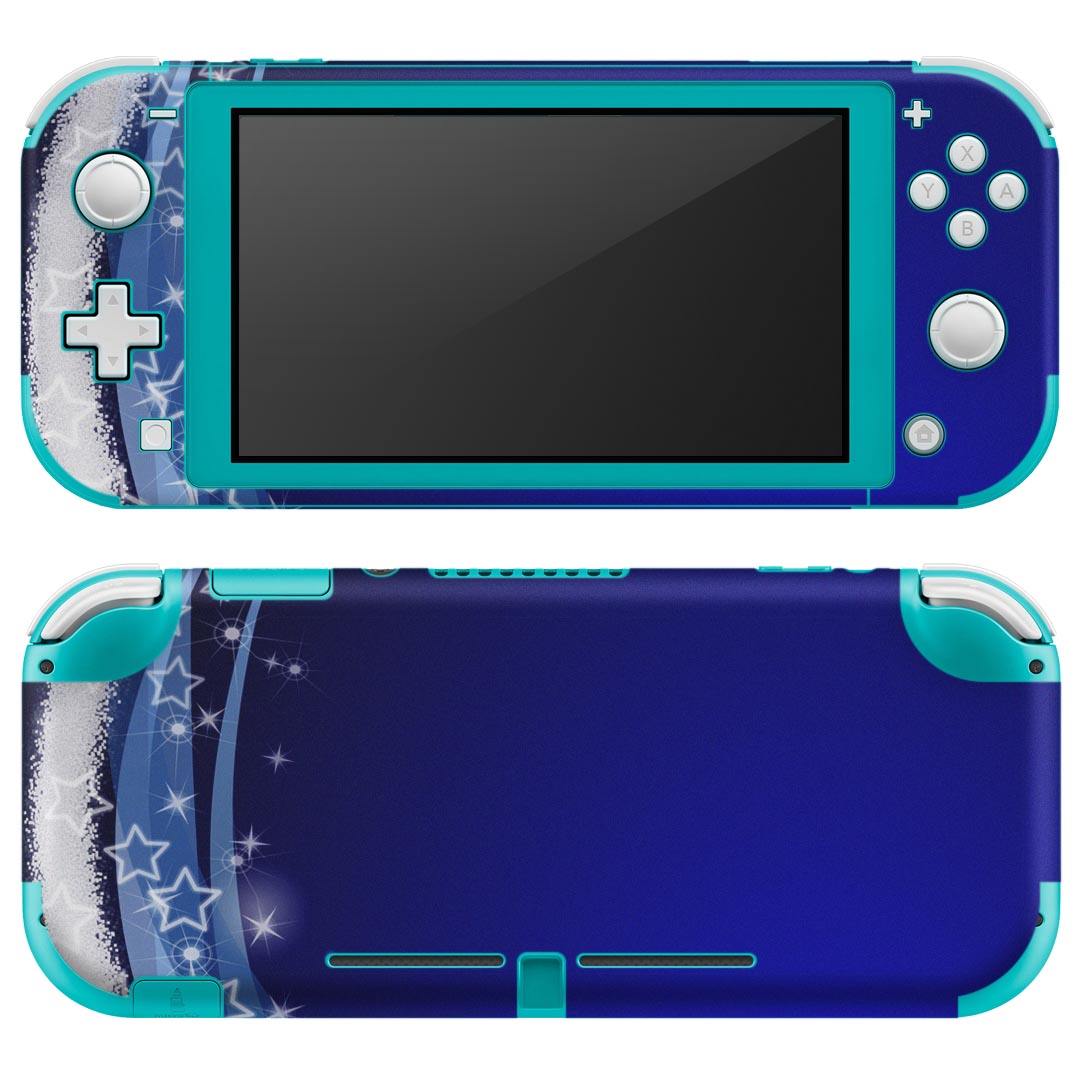 製品名 Nintendo Switch Lite専用 デザインスキンシール セット内容 Nintendo Switch Lite本体用スキンシール（裏表）各1枚 ※液晶側シールは2パーツに分かれていますニンテンドースイッチライト専用です。据え置き機のSwitch本体やJoyコンには対応していません。 商品特徴 3M社製の再剥離性シートを素材に採用し、細かな位置調整がしやすく貼り直しが容易です。また、エアフリーでもありますので気泡が簡単に逃げるので、キレイに貼ることができます。専用の業務プリンターを使い、商品画像と遜色のない美しい印刷仕上がり。 注意事項 画像はサンプルですので、ご覧の環境によっては多少色味に違いを感じる場合がございます。 イメージと違った、モニターと色味が異なるという理由での交換や返金はご対応出来かねます。スキンシールのみの販売で、ニンテンドースイッチ本体などは付属しません。シワができた場合、ドライヤーなどで軽く温め、外側に向けてシワを伸ばすように貼ってください。初回貼付時の位置調整や貼り直しは可能ですが、しっかりと押し付けて接着させた後の再剥離、再利用は保証しておりません。また接着部に油分や汚れが付着しますと角の部分は剥がれやすくなりますので、貼付時はあまり触れないようにご注意ください。無地のセミグロスシートにデザインをプリントした商品で、デコなどの加工はございません。 凹凸や光沢があるように見えたり布地や金属を素材にしたように見える商品もありますが、デザインの図版によるものです。印刷時に微妙な画像のズレが生じる場合がございます。ご注文後に1点1点制作する受注生産品の為、不良品以外のご返品や交換は固くお断りします。 商品発送 完全受注生産のハンドメイド商品となりますので、既製品と比べて発送までお時間を頂いています。 基本的に決済確認後2?3営業日、最大で10営業日での発送となります。繁忙期や休業日明けの場合はさらに時間がかかる場合があります。 その際には別途メールにてご連絡致します。メール便の場合、発送日から到着までに2?4日ほどかかる場合が多く、紛失などの保障もご対応できかねます。あらかじめご了承下さい。