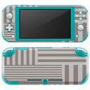 製品名 Nintendo Switch Lite専用 デザインスキンシール セット内容 Nintendo Switch Lite本体用スキンシール（裏表）各1枚 ※液晶側シールは2パーツに分かれていますニンテンドースイッチライト専用です。据え置き機のSwitch本体やJoyコンには対応していません。 商品特徴 3M社製の再剥離性シートを素材に採用し、細かな位置調整がしやすく貼り直しが容易です。また、エアフリーでもありますので気泡が簡単に逃げるので、キレイに貼ることができます。専用の業務プリンターを使い、商品画像と遜色のない美しい印刷仕上がり。 注意事項 画像はサンプルですので、ご覧の環境によっては多少色味に違いを感じる場合がございます。 イメージと違った、モニターと色味が異なるという理由での交換や返金はご対応出来かねます。スキンシールのみの販売で、ニンテンドースイッチ本体などは付属しません。シワができた場合、ドライヤーなどで軽く温め、外側に向けてシワを伸ばすように貼ってください。初回貼付時の位置調整や貼り直しは可能ですが、しっかりと押し付けて接着させた後の再剥離、再利用は保証しておりません。また接着部に油分や汚れが付着しますと角の部分は剥がれやすくなりますので、貼付時はあまり触れないようにご注意ください。無地のセミグロスシートにデザインをプリントした商品で、デコなどの加工はございません。 凹凸や光沢があるように見えたり布地や金属を素材にしたように見える商品もありますが、デザインの図版によるものです。印刷時に微妙な画像のズレが生じる場合がございます。ご注文後に1点1点制作する受注生産品の為、不良品以外のご返品や交換は固くお断りします。 商品発送 完全受注生産のハンドメイド商品となりますので、既製品と比べて発送までお時間を頂いています。 基本的に決済確認後2?3営業日、最大で10営業日での発送となります。繁忙期や休業日明けの場合はさらに時間がかかる場合があります。 その際には別途メールにてご連絡致します。メール便の場合、発送日から到着までに2?4日ほどかかる場合が多く、紛失などの保障もご対応できかねます。あらかじめご了承下さい。