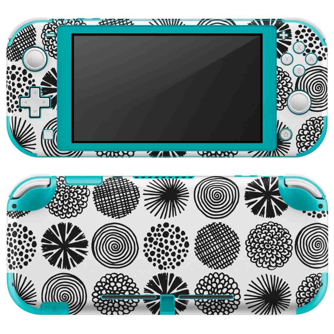 製品名 Nintendo Switch Lite専用 デザインスキンシール セット内容 Nintendo Switch Lite本体用スキンシール（裏表）各1枚 ※液晶側シールは2パーツに分かれていますニンテンドースイッチライト専用です。据え置き機のSwitch本体やJoyコンには対応していません。 商品特徴 3M社製の再剥離性シートを素材に採用し、細かな位置調整がしやすく貼り直しが容易です。また、エアフリーでもありますので気泡が簡単に逃げるので、キレイに貼ることができます。専用の業務プリンターを使い、商品画像と遜色のない美しい印刷仕上がり。 注意事項 画像はサンプルですので、ご覧の環境によっては多少色味に違いを感じる場合がございます。 イメージと違った、モニターと色味が異なるという理由での交換や返金はご対応出来かねます。スキンシールのみの販売で、ニンテンドースイッチ本体などは付属しません。シワができた場合、ドライヤーなどで軽く温め、外側に向けてシワを伸ばすように貼ってください。初回貼付時の位置調整や貼り直しは可能ですが、しっかりと押し付けて接着させた後の再剥離、再利用は保証しておりません。また接着部に油分や汚れが付着しますと角の部分は剥がれやすくなりますので、貼付時はあまり触れないようにご注意ください。無地のセミグロスシートにデザインをプリントした商品で、デコなどの加工はございません。 凹凸や光沢があるように見えたり布地や金属を素材にしたように見える商品もありますが、デザインの図版によるものです。印刷時に微妙な画像のズレが生じる場合がございます。ご注文後に1点1点制作する受注生産品の為、不良品以外のご返品や交換は固くお断りします。 商品発送 完全受注生産のハンドメイド商品となりますので、既製品と比べて発送までお時間を頂いています。 基本的に決済確認後2?3営業日、最大で10営業日での発送となります。繁忙期や休業日明けの場合はさらに時間がかかる場合があります。 その際には別途メールにてご連絡致します。メール便の場合、発送日から到着までに2?4日ほどかかる場合が多く、紛失などの保障もご対応できかねます。あらかじめご了承下さい。