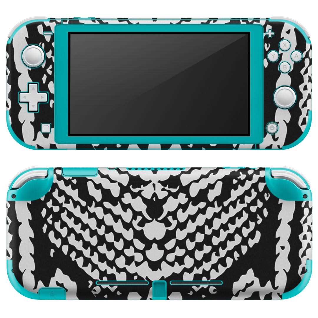 製品名 Nintendo Switch Lite専用 デザインスキンシール セット内容 Nintendo Switch Lite本体用スキンシール（裏表）各1枚 ※液晶側シールは2パーツに分かれていますニンテンドースイッチライト専用です。据え置き機のSwitch本体やJoyコンには対応していません。 商品特徴 3M社製の再剥離性シートを素材に採用し、細かな位置調整がしやすく貼り直しが容易です。また、エアフリーでもありますので気泡が簡単に逃げるので、キレイに貼ることができます。専用の業務プリンターを使い、商品画像と遜色のない美しい印刷仕上がり。 注意事項 画像はサンプルですので、ご覧の環境によっては多少色味に違いを感じる場合がございます。 イメージと違った、モニターと色味が異なるという理由での交換や返金はご対応出来かねます。スキンシールのみの販売で、ニンテンドースイッチ本体などは付属しません。シワができた場合、ドライヤーなどで軽く温め、外側に向けてシワを伸ばすように貼ってください。初回貼付時の位置調整や貼り直しは可能ですが、しっかりと押し付けて接着させた後の再剥離、再利用は保証しておりません。また接着部に油分や汚れが付着しますと角の部分は剥がれやすくなりますので、貼付時はあまり触れないようにご注意ください。無地のセミグロスシートにデザインをプリントした商品で、デコなどの加工はございません。 凹凸や光沢があるように見えたり布地や金属を素材にしたように見える商品もありますが、デザインの図版によるものです。印刷時に微妙な画像のズレが生じる場合がございます。ご注文後に1点1点制作する受注生産品の為、不良品以外のご返品や交換は固くお断りします。 商品発送 完全受注生産のハンドメイド商品となりますので、既製品と比べて発送までお時間を頂いています。 基本的に決済確認後2?3営業日、最大で10営業日での発送となります。繁忙期や休業日明けの場合はさらに時間がかかる場合があります。 その際には別途メールにてご連絡致します。メール便の場合、発送日から到着までに2?4日ほどかかる場合が多く、紛失などの保障もご対応できかねます。あらかじめご了承下さい。