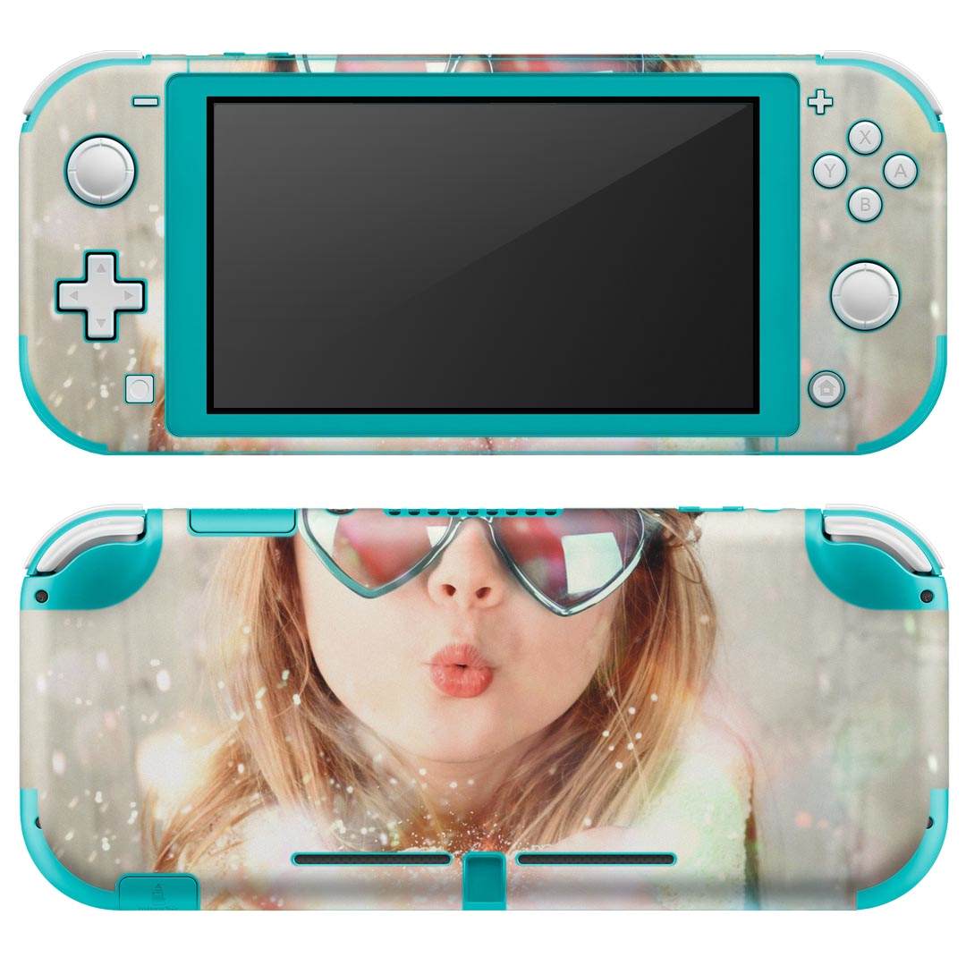 igsticker Nintendo Switch Lite 専用 デザインスキンシール 全面 ニンテンドー スイッチ ライト 専用 ゲーム機 カバー アクセサリー フィルム ステッカー エアフリー 011878 女の子 かわいい 写真
