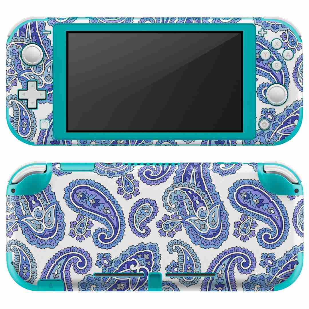 製品名 Nintendo Switch Lite専用 デザインスキンシール セット内容 Nintendo Switch Lite本体用スキンシール（裏表）各1枚 ※液晶側シールは2パーツに分かれていますニンテンドースイッチライト専用です。据え置き機のSwitch本体やJoyコンには対応していません。 商品特徴 3M社製の再剥離性シートを素材に採用し、細かな位置調整がしやすく貼り直しが容易です。また、エアフリーでもありますので気泡が簡単に逃げるので、キレイに貼ることができます。専用の業務プリンターを使い、商品画像と遜色のない美しい印刷仕上がり。 注意事項 画像はサンプルですので、ご覧の環境によっては多少色味に違いを感じる場合がございます。 イメージと違った、モニターと色味が異なるという理由での交換や返金はご対応出来かねます。スキンシールのみの販売で、ニンテンドースイッチ本体などは付属しません。シワができた場合、ドライヤーなどで軽く温め、外側に向けてシワを伸ばすように貼ってください。初回貼付時の位置調整や貼り直しは可能ですが、しっかりと押し付けて接着させた後の再剥離、再利用は保証しておりません。また接着部に油分や汚れが付着しますと角の部分は剥がれやすくなりますので、貼付時はあまり触れないようにご注意ください。無地のセミグロスシートにデザインをプリントした商品で、デコなどの加工はございません。 凹凸や光沢があるように見えたり布地や金属を素材にしたように見える商品もありますが、デザインの図版によるものです。印刷時に微妙な画像のズレが生じる場合がございます。ご注文後に1点1点制作する受注生産品の為、不良品以外のご返品や交換は固くお断りします。 商品発送 完全受注生産のハンドメイド商品となりますので、既製品と比べて発送までお時間を頂いています。 基本的に決済確認後2?3営業日、最大で10営業日での発送となります。繁忙期や休業日明けの場合はさらに時間がかかる場合があります。 その際には別途メールにてご連絡致します。メール便の場合、発送日から到着までに2?4日ほどかかる場合が多く、紛失などの保障もご対応できかねます。あらかじめご了承下さい。
