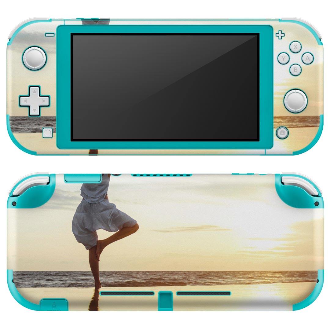 igsticker Nintendo Switch Lite 専用 デザインスキンシール 全面 ニンテンドー スイッチ ライト 専用 ゲーム機 カバー アクセサリー フィルム ステッカー エアフリー 014897 景色 海 ヨガ 運動 夕日