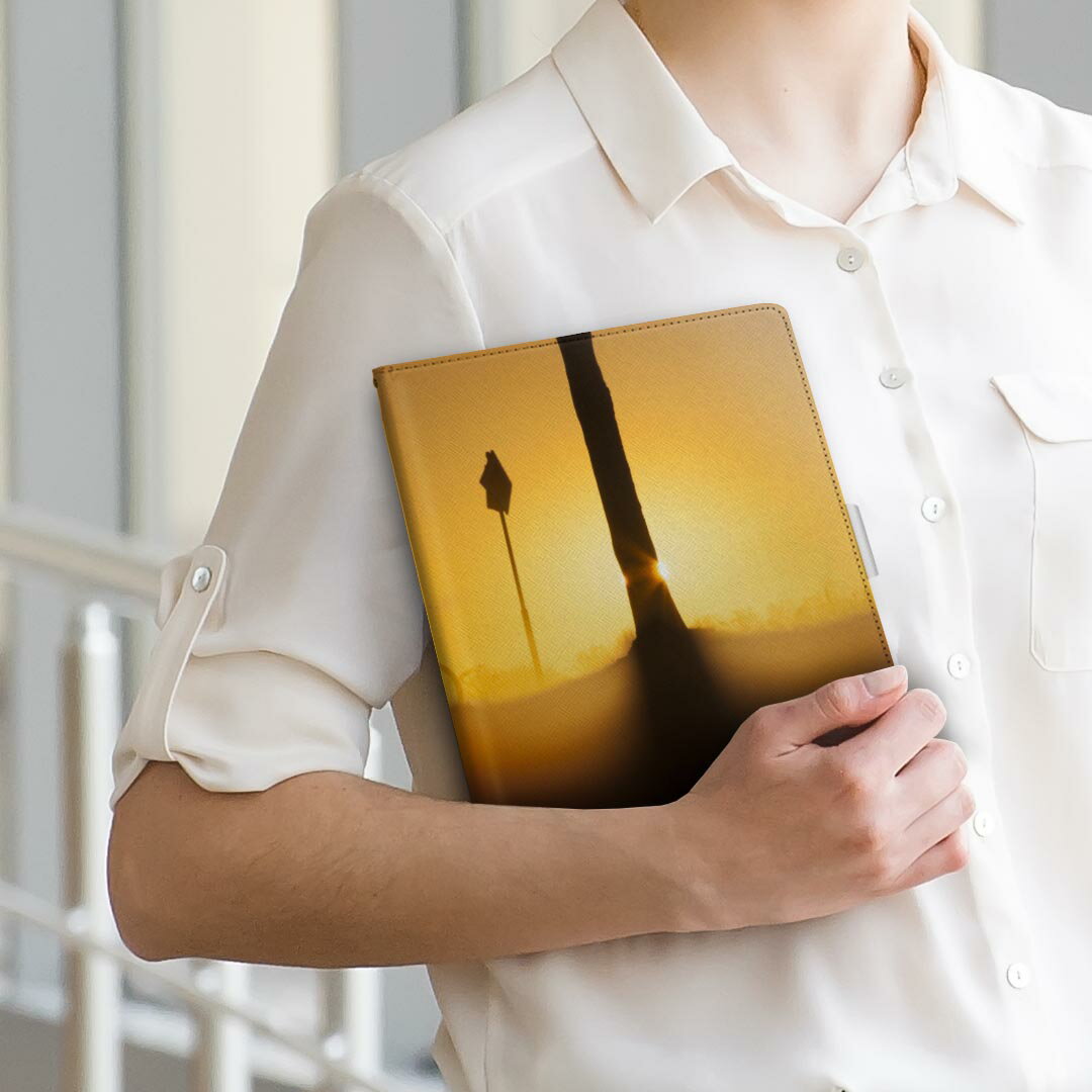 OPPO Pad Air 用 タブレットケース Lサイズ 手帳型 タブレットケース カバー 全機種対応有り レザー フリップ ダイアリー 二つ折り 革 023854 夕日　自転車