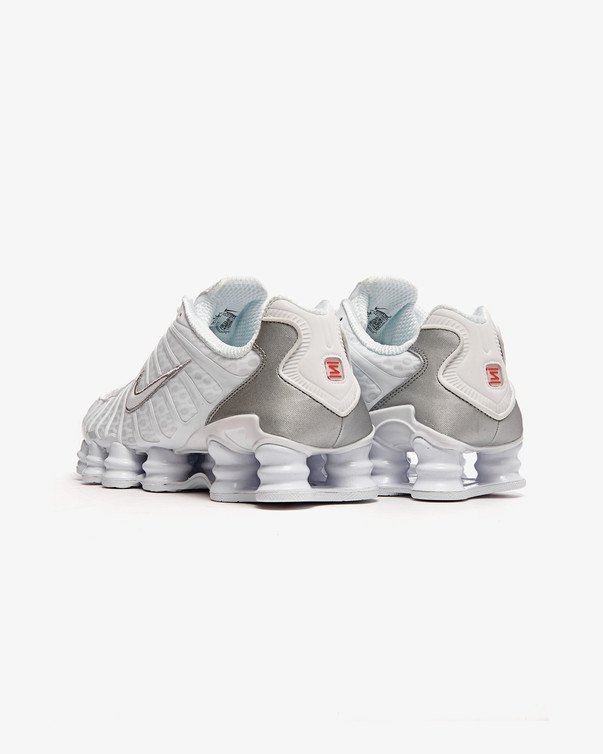 【代金引換不可】 送料無料 Men's メンズ NIKE SHOX TL WHITE/WHITE-METALLIC SILVER-MAX ORANGE AV3595-100 ナイキ ショックス TL ホワイト スニーカー アパレル ファッション