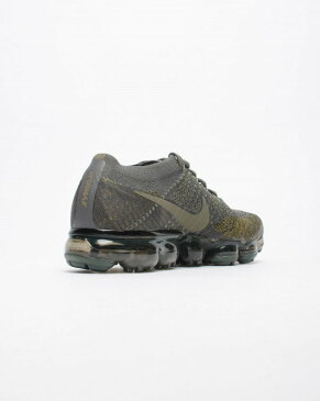 送料無料 Men's メンズ 店舗限定 Nike Sportswear Air Vapormax Flyknit MIDNIGHT FOG/CARGO KHAKI-DESER 899473-004 ナイキ スポーツウェア エア ベイパーマックス フライニット オリーブ カーキ グリーン スニーカー 靴 人気 ファッション アパレル