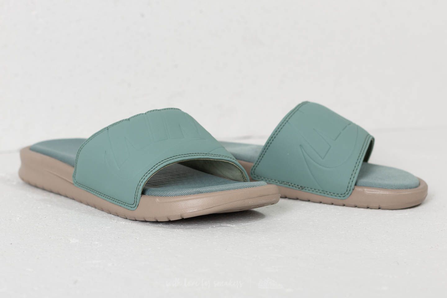 nike benassi jdi ultra se