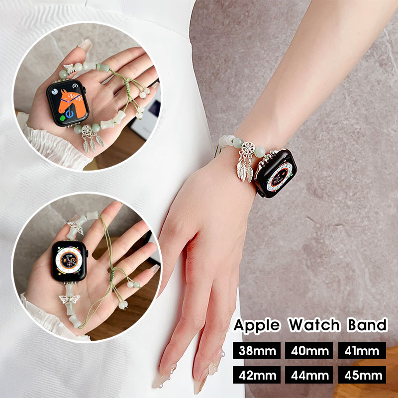 商品名Apple Watch バンド シンプル ブレスレット アップルウォッチ バンド 38mm 40mm / 41mm / 42mm / 44mm / 45mm 時計 ベルト バンド時計バンド 腕時計ベルト 腕時計交換バンド かわいい 交換ベルト apple watch series 6 5 4 3 2 1 SE アクセサリー おしゃれ 人気バンド商品説明・カラフルなひもにビーズのデザインは、大人の可愛さを兼ね備え、ファッションのポイントとしても抜群です。・Apple Watch専用に設計されており、装着も簡単でしっかりとフィットします。・ストッパーも付いているので、サイズの調節も容易です。・シンプルなデザインででどんなシーンにも対応できる人気商品です。内容量・交換バンド×1※Apple Watch本体は含まれておりません。予めご了承ください。素材・PC・ステンレス製対応機種・watch Series 3/2/1（38mm）・watch Series SE（第1/2世代）（40mm）・watch Series 6/5/4（40mm）・watch Series 9/8/7（41mm）・watch Series 3/2/1（42mm）・watch Series 6/5/4（44mm）・watch Series SE（第1/2世代）（44mm）・watch Series 9/8/7（45mm）・ご注文に本体サイズをご確認ください。デザイン・デザイン01・デザイン02使用上の注意・ご利用のモニター、スマートフォンによって実際の色と異なって見える場合があます。・サイズが大きい場合、ご自身で穴開けをしていただければ約2cmほど詰めることが可能です。・対応機種以外でのご利用はおやめください。関連キーワードApple Watch バンド シンプル ブレスレット アップルウォッチ バンド 38mm 40mm / 41mm / 42mm / 44mm / 45mm 時計 ベルト バンド時計バンド 腕時計ベルト 腕時計交換バンド かわいい 交換ベルト apple watch series 6 5 4 3 2 1 SE アクセサリー おしゃれ 人気バンド