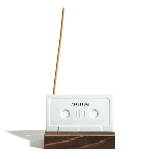 アップルバム APPLEBUM 有田焼 Cassette Tape 一輪挿し お香立て ホワイト 高さ7.5cm 幅10.5cm 2311015 アップルバム APPLEBUM 有田焼 Cassette Tape 一輪挿し お香立て ホワイト 高さ7.5cm 幅10.5cm 2311015