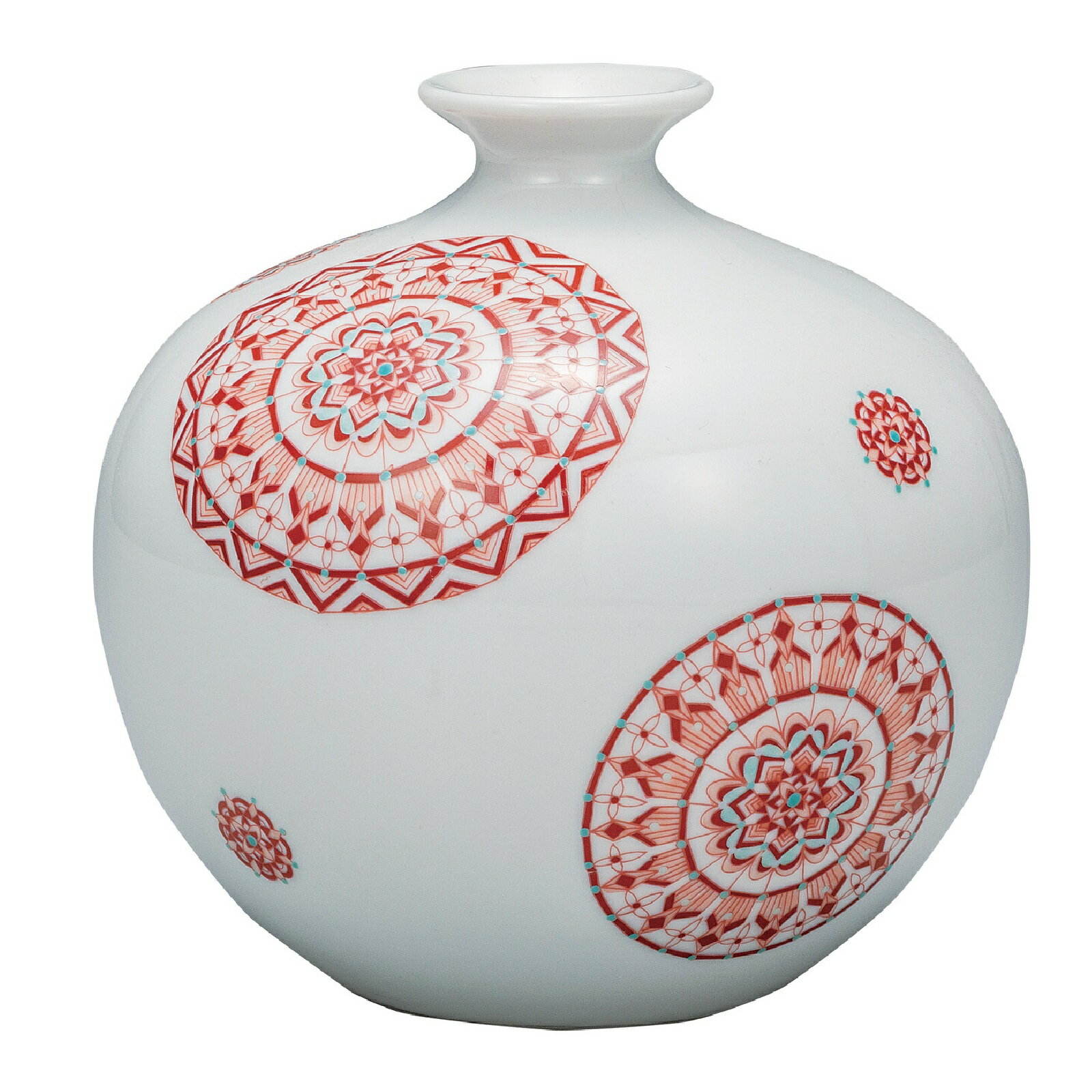 サイズ：径16 高16 (cm) ■素材：磁器 ■生産地：日本（九谷焼） 九谷焼の花瓶は、花瓶自体が華やか物も多く、シンプルな花を一輪挿すだけでも十分に映えます。 和室だけでなく洋室やモダンなインテリアにも調和し、部屋を華やかに演出してくれ...