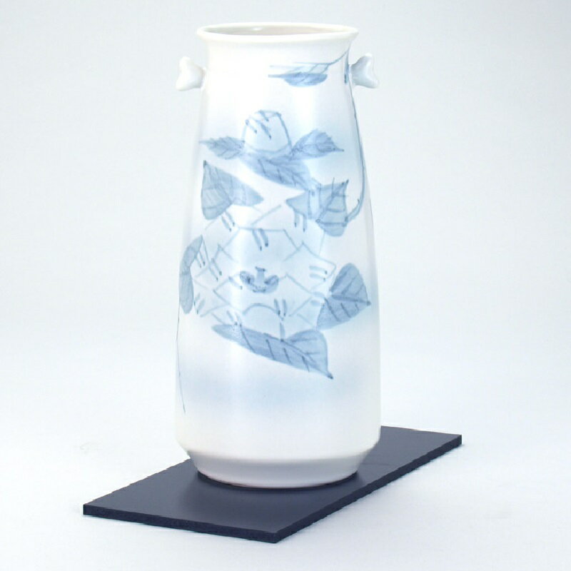 Rakuten - 日本の伝統工芸品【九谷焼】8号寸胴花瓶 吹墨山茶花 (花台付)