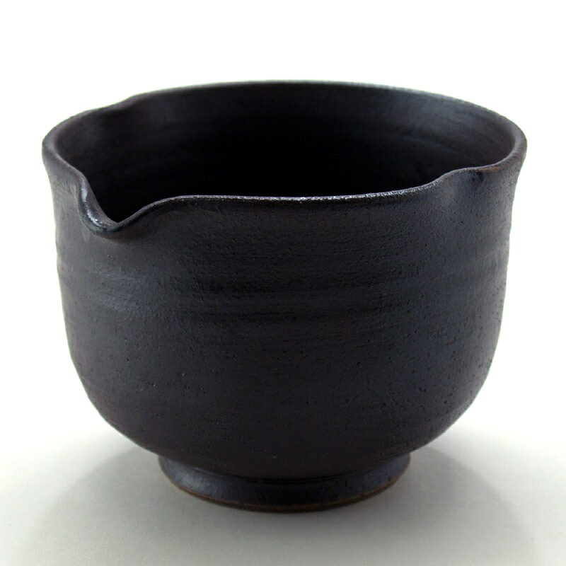 虹八-Kohya-の日本の伝統工芸品【九谷焼】九谷和窯 片口鉢 黒釉焼〆｜アングル2