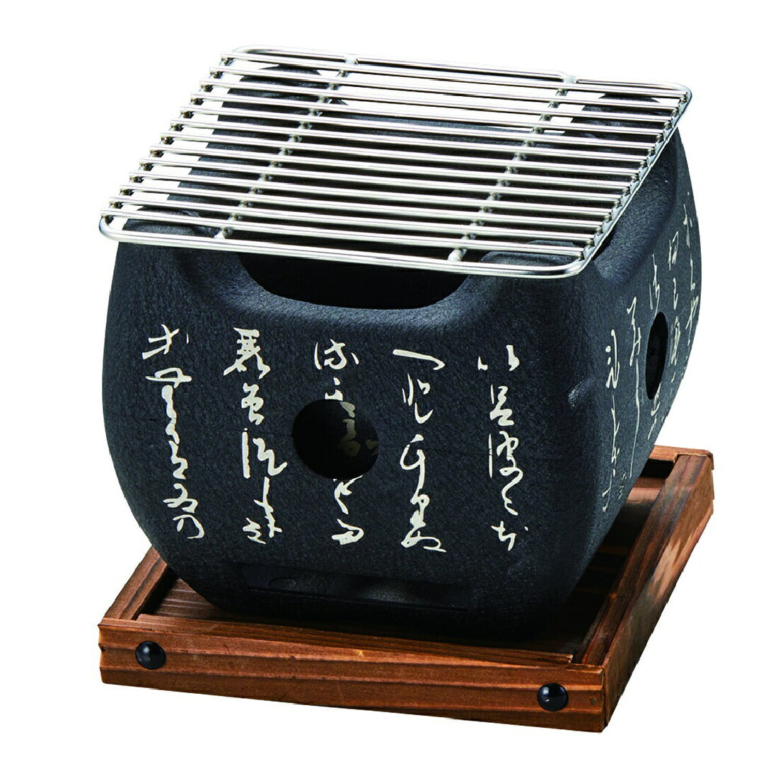 サイズ・ コンロのみ：約15×15×H13cm（約771g） 網：約14.5×14.5cm（約138g） 火皿：約φ7.8×H4cm（約50g） 敷板：約16×16×H3.3cm/内寸約13.4×13.4cm（約106g） ■生産地：敷板：日本、それ以外：中国 ■素材・成分：本体：アルミ合金 網：アルミ 火皿：ステンレス 敷板：焼杉 和の風合いをアルミ合金で再現した正角コンロです。 ☆本体は、飛騨コンロ5号に相当する大きさです。 ※固形燃料専用です