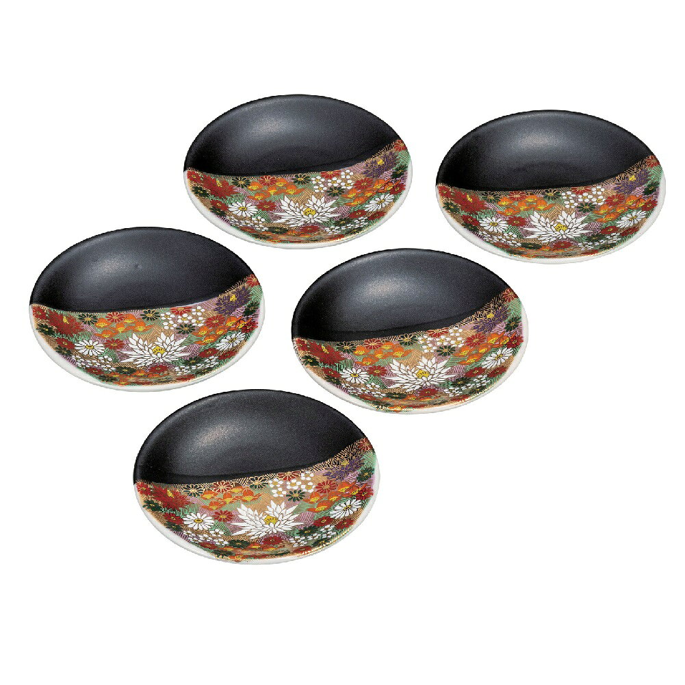 サイズ：径12.4 (cm) ■素材：磁器 ■生産地：日本（九谷焼） 食卓で最も必要とされる豆皿や小皿、取皿は食卓に欠かせない人気の器です。 取皿としてはもちろん、お菓子やおつまみを盛るのにも最適です。 九谷五彩の施された器で、楽しい食卓に彩を添えていただけます。 古九谷開窯から360年を迎えた経済産業大臣認定伝統工芸・九谷焼。 パリ万博に出品されジャパン・クタニとして世界に名を轟かせ、大英、ルーヴルなど世界各地の有名美術館に収蔵された色絵の妙技をご堪能下さい。 ■通常3～7営業日程で発送予定で御座いますが材料その他要因にて2週間以上お時間が掛かる場合やご用意出来ない場合が御座います。予めご了承下さい。 ■お使いの環境により商品の色、素材感が実物と多少異なって見える場合がございます。 ■包装ご希望の場合は備考欄または別途メールにてお知らせ下さい。別途200円（税別）にて賜ります。 ■送料無料の商品やその他複数点の注文、同梱などにより6000円(税別）以上のご注文の場合でも北海道1800円、沖縄他離島へは別途2500円の送料が掛かります。 ご注文時は無料となりますが店舗にて訂正させて頂きますので予めご了承下さい。 ■発送準備完了後のキャンセル、返品交換等は一切お受けできません。予めご了承下さい。　