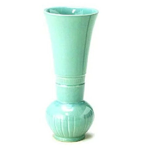 三重県四日市市の萬古焼で作られた花器 商品サイズ：直径9.5cm 高さ22cm 材質： 陶器 原産国 ： 日本（三重） 写真撮影時、照明の都合上、色が多少異なります。商品は石膏型で成形する為、多少の凸凹がございます。手作業による為、色の濃淡...