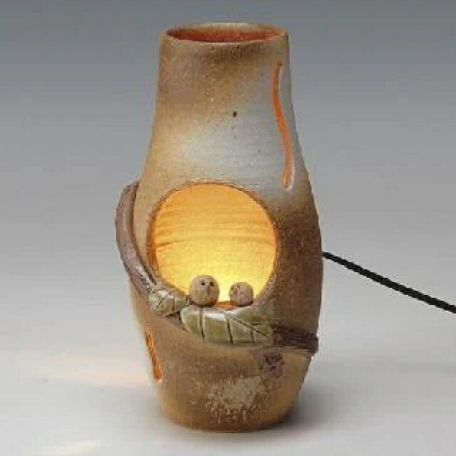 信楽焼 照明 インテリアライト 葉乗りふくろう ○ 付属:100v15wメトロ球 コード190cm 中間スイッチ付 家庭用電源使用(屋内用)