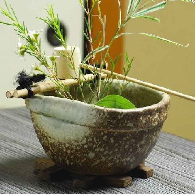 信楽焼 花瓶・花器 つくばい　変型織部 ○ 付属:ひしゃく、渡し、剣山