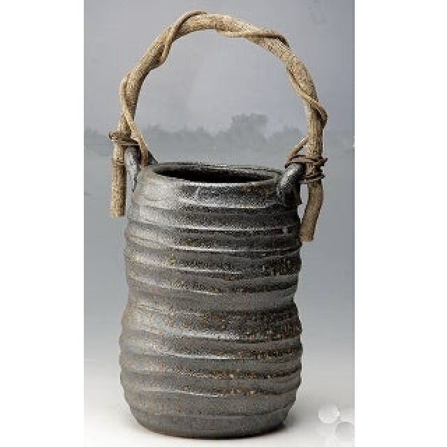 Arita Ware - 信楽焼 花瓶・花器 つる付花入　黒古窯変形