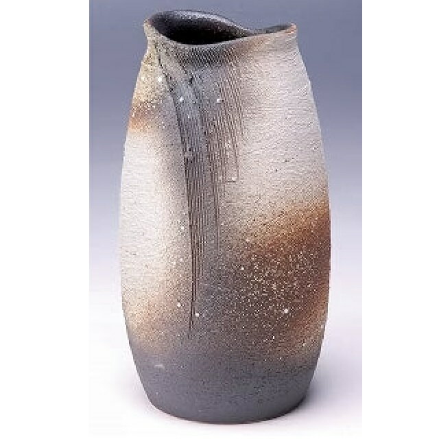 【サイズ】（約）幅16×奥行15.5×高さ29cm 【材質】陶器製 生産/日本(滋賀県　信楽) 工芸品のためサイズは多少前後する場合がございます。 色・柄は陶器、焼き物の為、一品一品、画像と異なります、ご了承の上ご注文下さい。 信楽焼とは、...