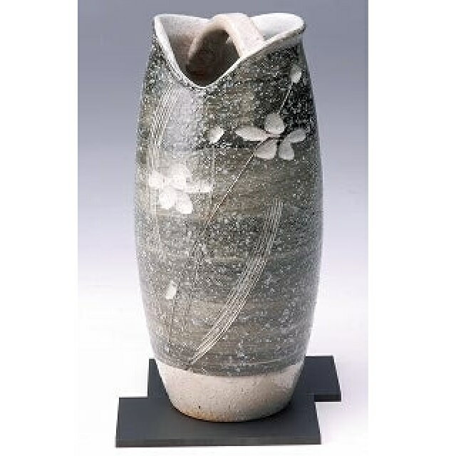 Rakuten - 信楽焼 花瓶・花器 墨色草花○ 付属品:黒敷板2枚