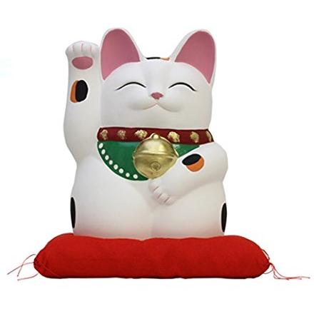 Rakuten - 常滑焼 招き猫　萬助　手描き　金運来福萬助猫（右手）　白　座ぶとん付　5号　横幅:11cm 奥行:11cm 高さ:17cm