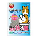 マルカン トイレ砂 小動物 国産 抗菌 オシッコとニオイをすばやく吸収！ 高温加熱殺菌処理をしたグレーの粒が、オシッコとニオイをすばやく吸収して固まります。 3つの粒で抗菌＆消臭！ オシッコで固まった部分を取り除き、同量を補充するだけ。お手入れ簡単、経済的です。 くずれにくい粒でホコリが少ない。 ●材質 砂粒・ベントナイト・消臭剤・抗菌剤・ハーブ ●対象動物 リス・ハムスターなどの小動物 ●原産国または製造地 日本 ●諸注意 ペット飼育用品ですので、それ以外には使用しないでください。 あす楽対象商品に関するご案内 あす楽対象商品・対象地域に該当する場合はあす楽マークがご注文カゴ近くに表示されます。 詳細は注文カゴ近くにございます【配送方法と送料・あす楽利用条件を見る】よりご確認ください。 あす楽可能なお支払方法は【クレジットカード、代金引換、全額ポイント支払い】のみとなります。 下記の場合はあす楽対象外となります。 15点以上ご購入いただいた場合 時間指定がある場合 ご注文時備考欄にご記入がある場合 決済処理にお時間を頂戴する場合 郵便番号や住所に誤りがある場合 あす楽対象外の商品とご一緒にご注文いただいた場合マルカン トイレ砂 小動物 国産 抗菌 ▼お得な情報やクーポンを配信！▼