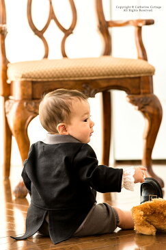 ベビー タキシード フォーマル 王子様ロンパース[赤ちゃん 男の子ベビー ベビーフォーマル 70 80 90cm ブラック 黒 結婚式 仮装1才誕生日 出産祝い お出かけ 年賀状 ロンパース] TAK