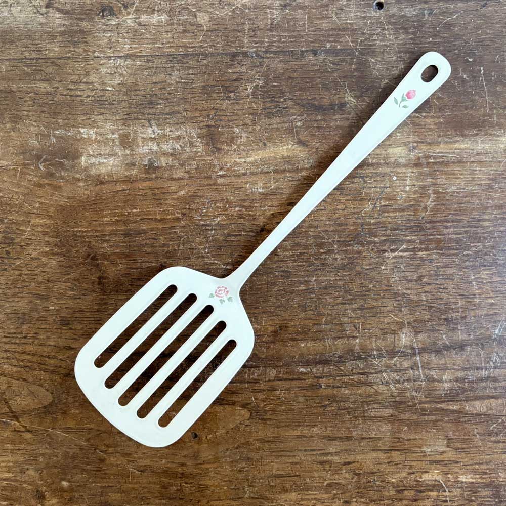 Many（マニー） ローズ ホーロー ターナー