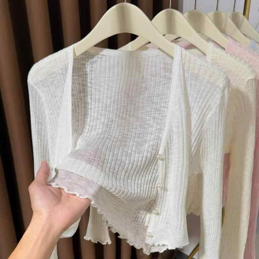 白 ホワイト 軽量 軽やか 薄手 ニット カーディガン ショート丈 ボレロ ひんやり 接触冷感 UVカット 紫外線対策 上質感 エレガント 夏物 冷房対策 スカート ワンピース インナー 羽織り 白 ホワイト 軽量 軽やか 薄手 ニット カーディガン ショート丈 ボレロ ひんやり 接触冷感 UVカット 紫外線対策 上質感 エレガント 夏物 冷房対策 スカート ワンピース インナー 羽織り