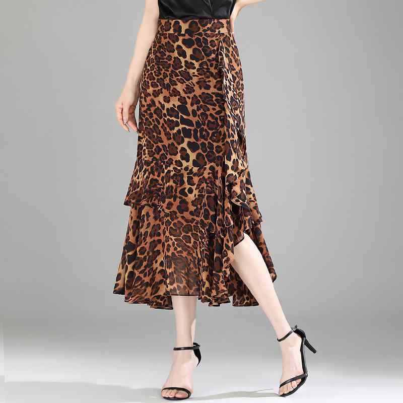 夏 春夏 軽やか シフォン マーメイド スカート 変形 アシンメトリー ヘム ドレープ 落ち感 とろみ素材 フリル ラッフル デザイン 着痩せ 細見え スタイルアップ 体型カバー ミディ丈 ロング丈 ミモレ丈 タイト ヒップライン