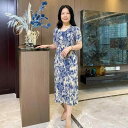 ファッション お母さん用 夏物 ワンピース 半袖 プリーツ 絹地 花柄 プリント エレガント 上品 大きいサイズ ゆったり 着痩せ効果 スタイルアップ 若見え 年齢を感じさせない ロング丈 マキシ丈 ドレス