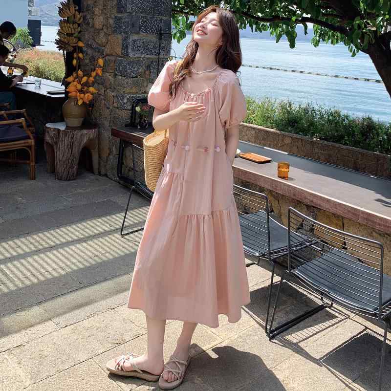 ピンク スクエアネック 角襟 ワンピース ドレス 女性用 レディース 夏服 サマー ゆったり ルーズフィット ぽっちゃり 大きいサイズ 体型カバー トレンド 大人気 スウィート フェミニン 可愛い エイジレス 若見え ロング丈 マキシ丈