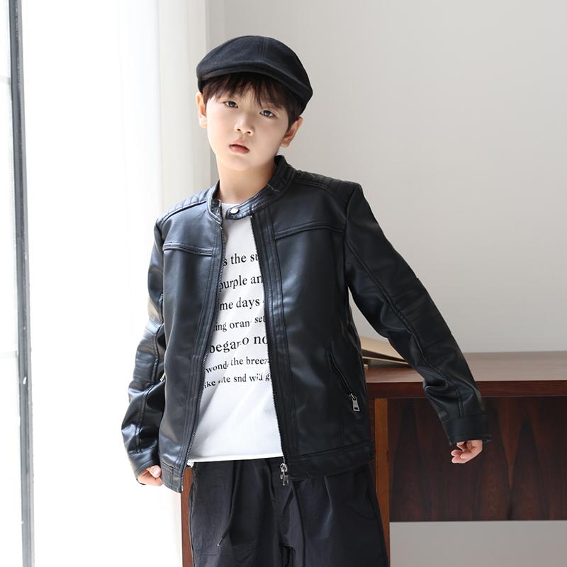 男の子 男児 ボーイズ キッズ ジュニア 春秋物 春物 新作 レザー 革 革ジャン ライダースジャケット ブルゾン アウター ストリート系 おしゃれ 立ち襟 スタンドカラー 上着