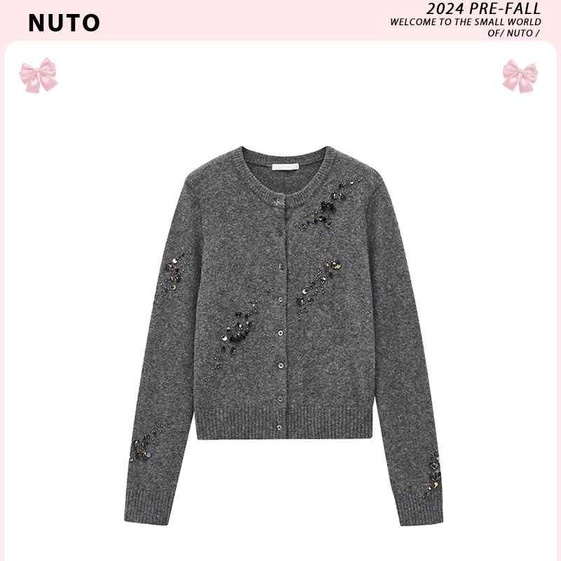 独創的で個性的な 洗練された小衆デザイン 手作りビーズ装飾 肩パッド入り 上質ニットカーディガン 秋冬物 セーター レディース 婦人用