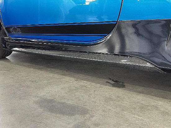 受注生産 / ABARTH695 ボディキット限定車オーバーフェンダー車両専用 カーボンサイドスカート