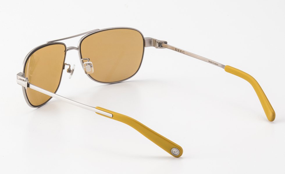 DEEC Adelaide ディーク アデレード　Matte Black / Grey (マットブラック/グレー 1501)　Pure Titanium / Brown (ピュアチタニウム/ブラウン 1502) ドライビング サングラス チタンフレーム 日本製 鯖江製