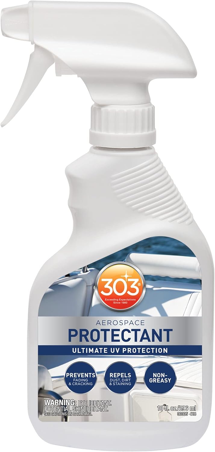 303Products ■303 エアロスペースプロテクタント ■容量： 10oz (約296ml) UVによる色褪せを99.9%防止!! 　UV保護/防水/防汚/防カビ/静電気防止/潤滑効果 　表面を明るくし、ひび割れを防ぎ、色あせを軽減 　汚れ、ほこり、糸くず、花粉、黄砂などの付着を防止 　さらさらした自然な仕上げりで、ベタつき感なし 　ゴム/ビニール/レザー/ファイバーグラス/合金/プラスチック/クロム/天然レザー/合成皮革などに 　マット塗装にも最適 　テントなどのアウトドア用品にも効果絶大 -- 注意事項・必ずお読みください -- ■こちらの商品はメーカー取り寄せ商品です。メーカーでの長期欠品や生産終了などがあった場合は、ご注文をキャンセルさせて頂く場合がございます。お急ぎの方はご注文の前に在庫・納期の確認をお願いいたします。 ■画像はイメージです。安全性、機能性向上のために予告なく仕様変更される場合がございます。不良品以外の交換、返品はお受けできかねます。ご理解の上お買い求めください。 ■代金引換払いはご利用いただけません。代引でご注文頂いた場合は、キャンセルとさせて頂きますのでご了承ください。 ■北海道、沖縄、離島へは発送出来ませんでのご了承ください。ご注文の場合はキャンセルとさせて頂きます。 ■ご注文後お客様都合によるキャンセルは出来かねます。ご了承ください。