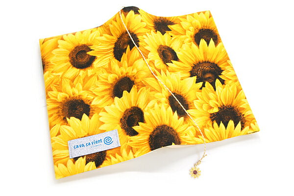 ブックカバー 太陽からの使者 flower 布製 フラワー 文庫本サイズ