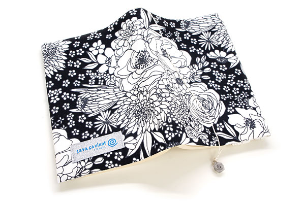 ブックカバー ブラック・ブーケ flower 布製 フラワー 文庫本サイズ